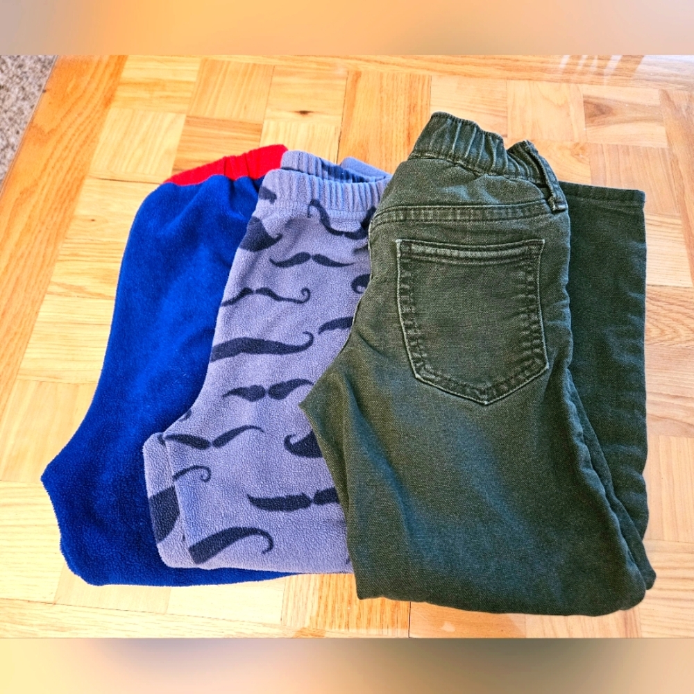 Lot of 3 Boy's Bottoms - size 5